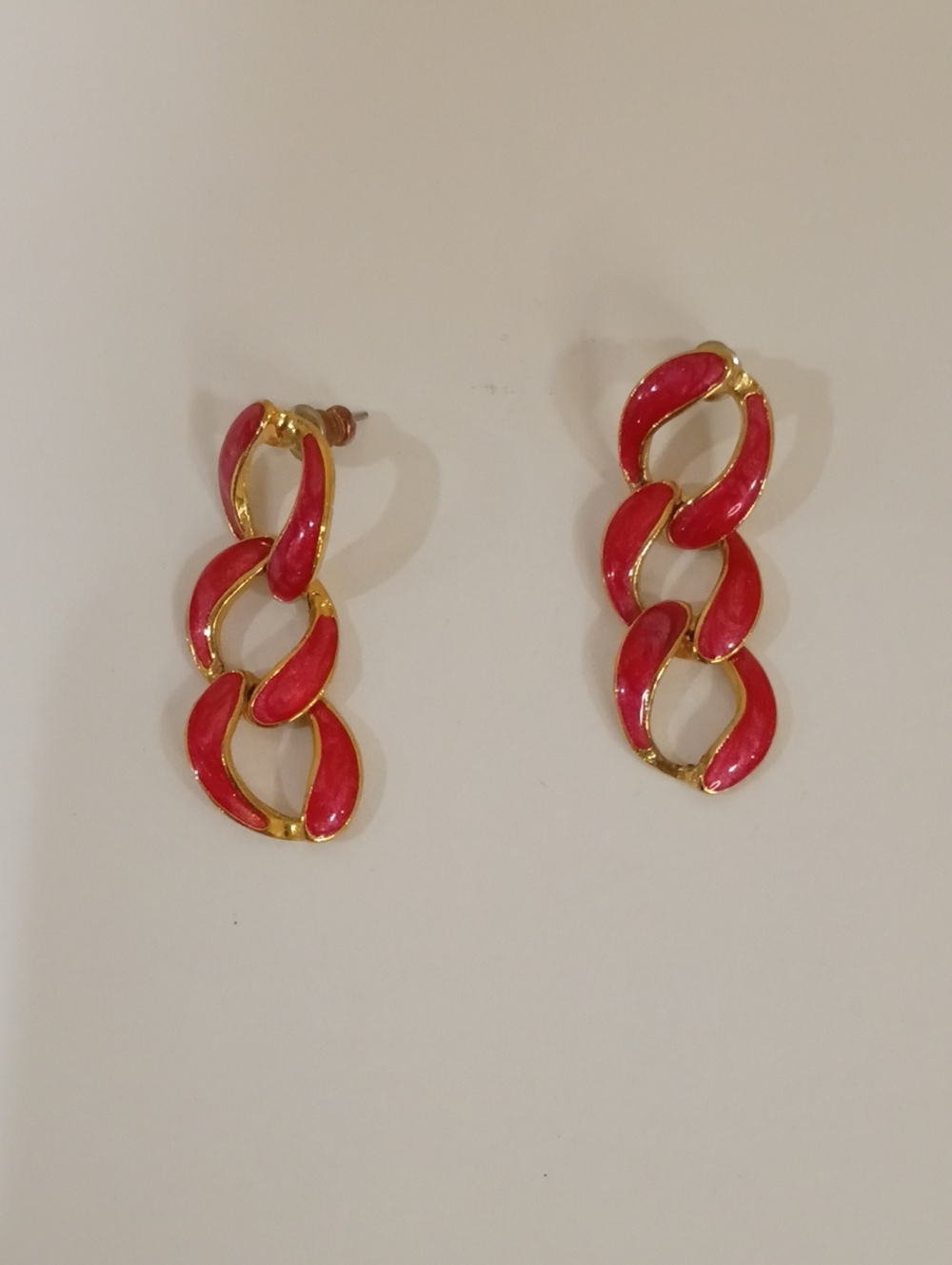 Red Enamel Interlocking Pierced Earrings - Vintage!